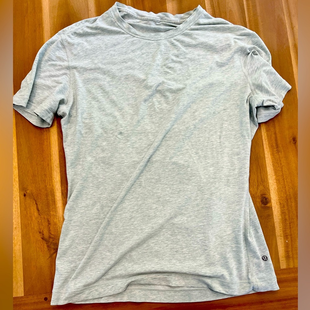 Lululemon t shirt  - large - light green